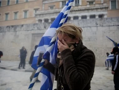 Μαξίμου μια από τα ίδια: «Ακροδεξιοί προκάλεσαν τα επεισόδια»! - Κουβέντα για τα χημικά